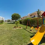 Charming Flat 10 Min Walk To Beach