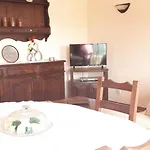 Marina Vila Apartment With Pool