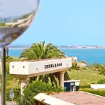Apartamento 2 Quartos Junto A Praia D. Ana