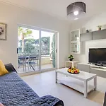 Lovely 2Bd Apart 500M Beach Ac Wi-Fi Pool Balcony