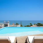 3 Bedroom Apartment, Olhos De Agua At20