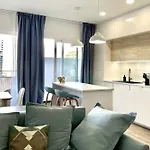 Akisol Rocha Blissful
