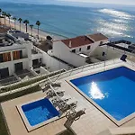 Magnifique Duplex Avec Piscine En Bord De Mer