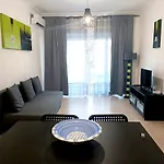 Flamingo Residence Apartment - Wifi/Pool/Netflix