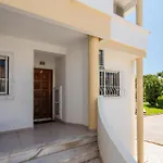Host Wise - Amazing Sunny Flat - Swimming Pool & Terrace