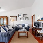 Acolhedor Apartamento Com Wifi A Passos Do Mar