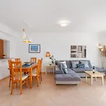 Central Apartment In Luz At Walking Distance To The Beach And Center With Tv And Wifi