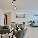 Apt Pa - With Pool And Parking