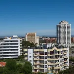 Beachfront 1 Bdr Apartment With Pool By Lovelystay
