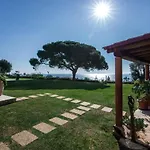 Villa Mauri Luxe - Beautiful Beachfront Villa