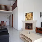 Marina Vista Retreat