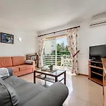 Apartment Gale Garden C