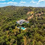 Villa Eiras Altas Grande By Portucasa