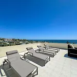 Luxury Penthouse Wstunning Sea Views, Walk To Gale Beach Albufeira