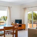 Vilamoura Two Bedroom Near Praia Falesia