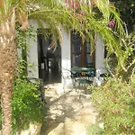 Uma Casa A Beira Sol
