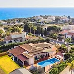 Oceanfront Villa - 8 Rooms, 2 Kitchens With Pool, Billiard Table And Beach-Volleyball Court