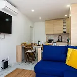 Amelie Old Town Apartment