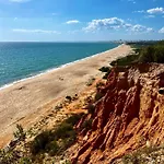 Stunning 2-Bedroom Beach Retreat In Vale Do Lobo