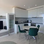 Acr Holiday Apartment