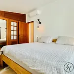 Villa Harmony - Stylish Villa - Pool & Terrace
