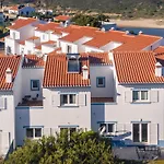 Vivenda Duneta - In Walking Distance To The Beach!