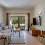 Elegant Apartment In Lagos With Pool