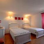 417 Villa Beatriz