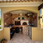 Happy Silva Guesthouse