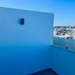 Spectacular Lagos Marina View Apt On Promenade