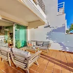 Luxury Villa In Serene Location With Pool & Private Garden
