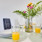 Modern 1 Bd Ocean View Ac Wi-Fi Beach 100M