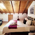 Homestay Attic Private Bedroom