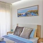 Novenarocha Apartment