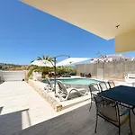 Modern Studio With Private Pool #1955