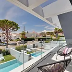 One Six Villa