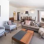 Casa A Faria