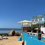 Medronheira By Check-In Portugal