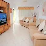 Apartamento T2 Em Condominio Fechado.