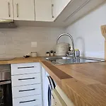 Beautiful Apartment With Pool