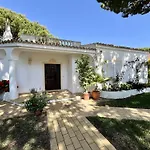 Vilamoura White House Villa With Pool By Homing