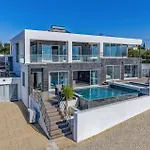 Villa Vintila By Villa Plus