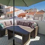 House With Private Roof Terrace In Centre