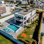 #125 Alcantarilha Villa By Home Holidays