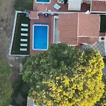 Flh Vilamoura Villa Cardona With Pool