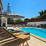 Casa Caravela - Spacious Villa, Sunny Swimming Pool & Bbq