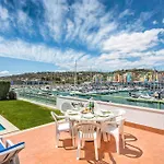 Villa Malibu Marina