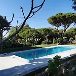 Villa Com Piscinas - Quintinha Do Lago