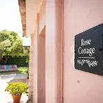 Quinta Aida Cottage And B&B Suites