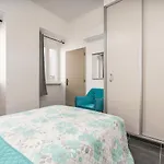 Lovely Apartment In Lagos With Terrace - Close To Beach